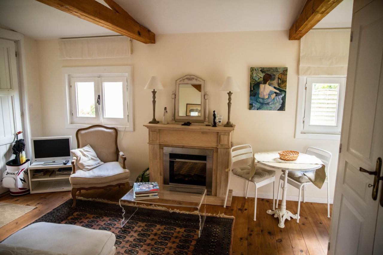 Bed and Breakfast L'Oisette à Epiniac Extérieur photo