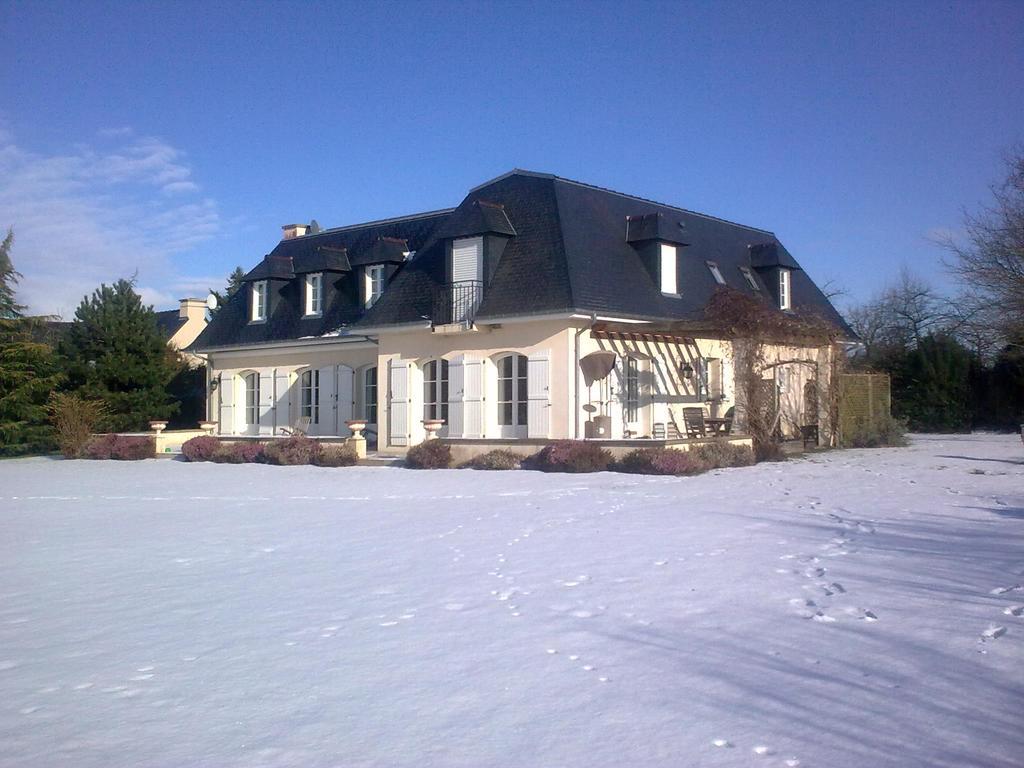Bed and Breakfast L'Oisette à Epiniac Extérieur photo